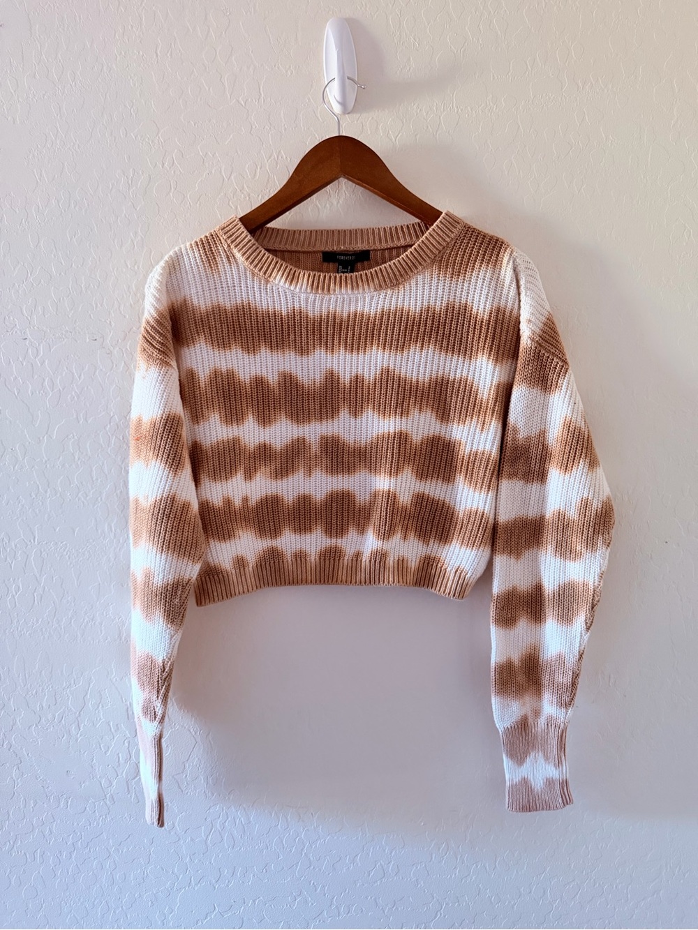 Forever 21 Women’s Cropped Tie-Dye Sweater Size Small 100% Cotton Tan White